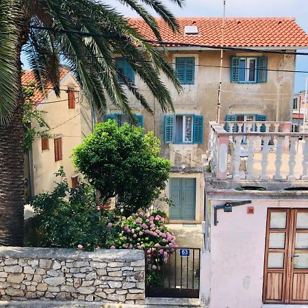 Apartamento Nona Beta Mali Lošinj Exterior foto